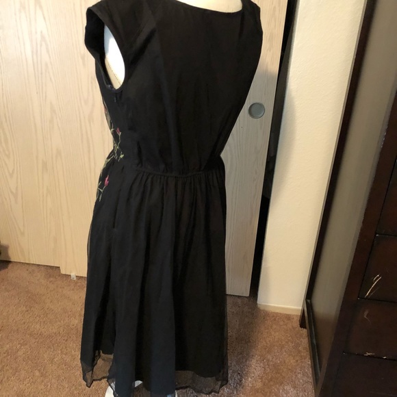 Black embellished Eshakti dress - Picture 4 of 6